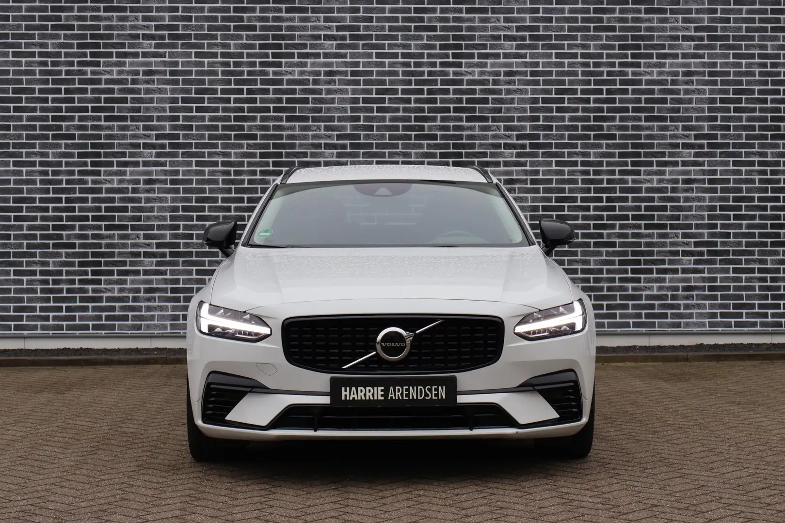 Volvo V90 Recharge T6 AWD R-Design | Trekhaak | Elektrische Wit - 2
