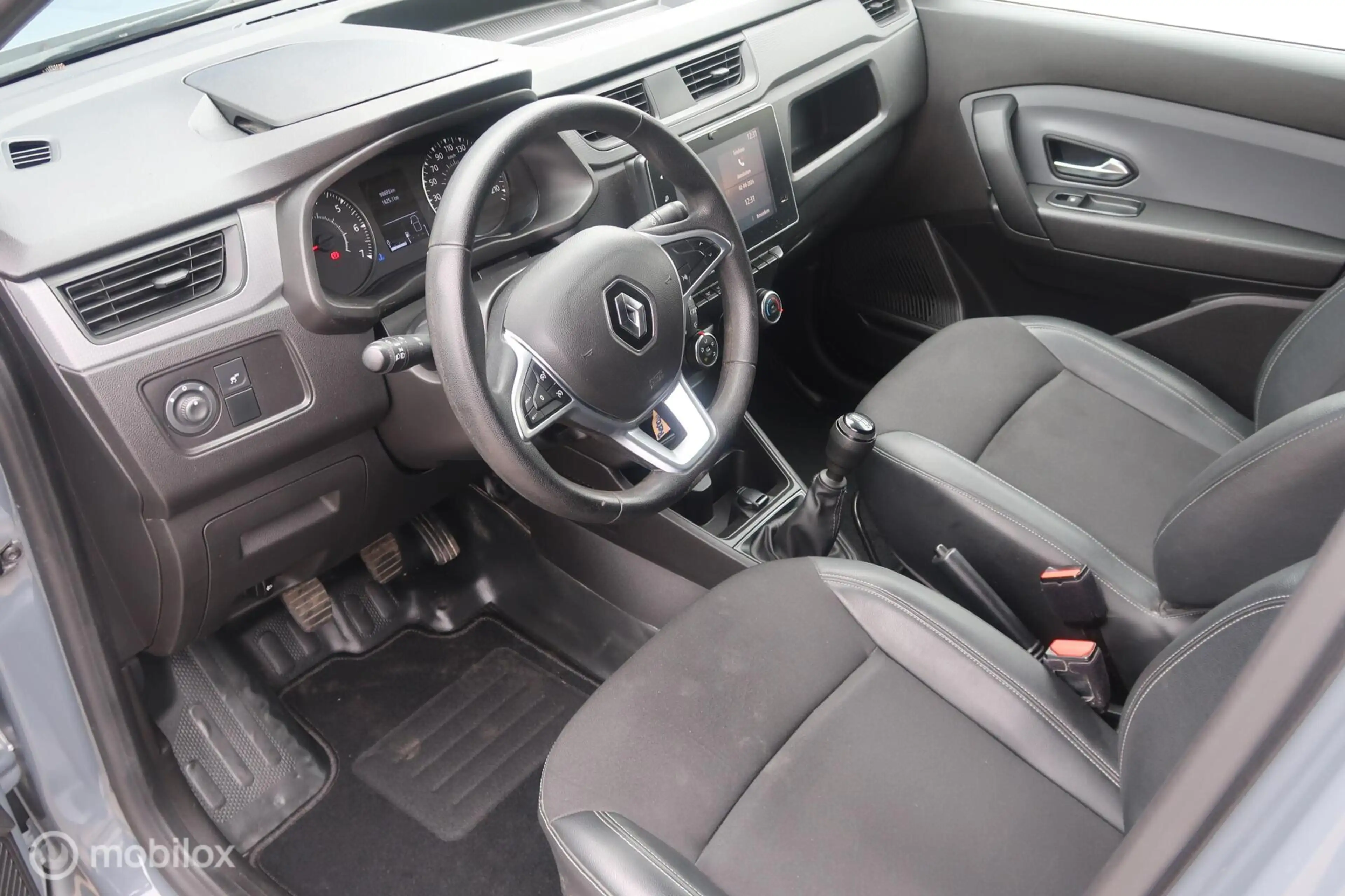 Renault Express 1.3 TCe 100 Comfort + — photo 10