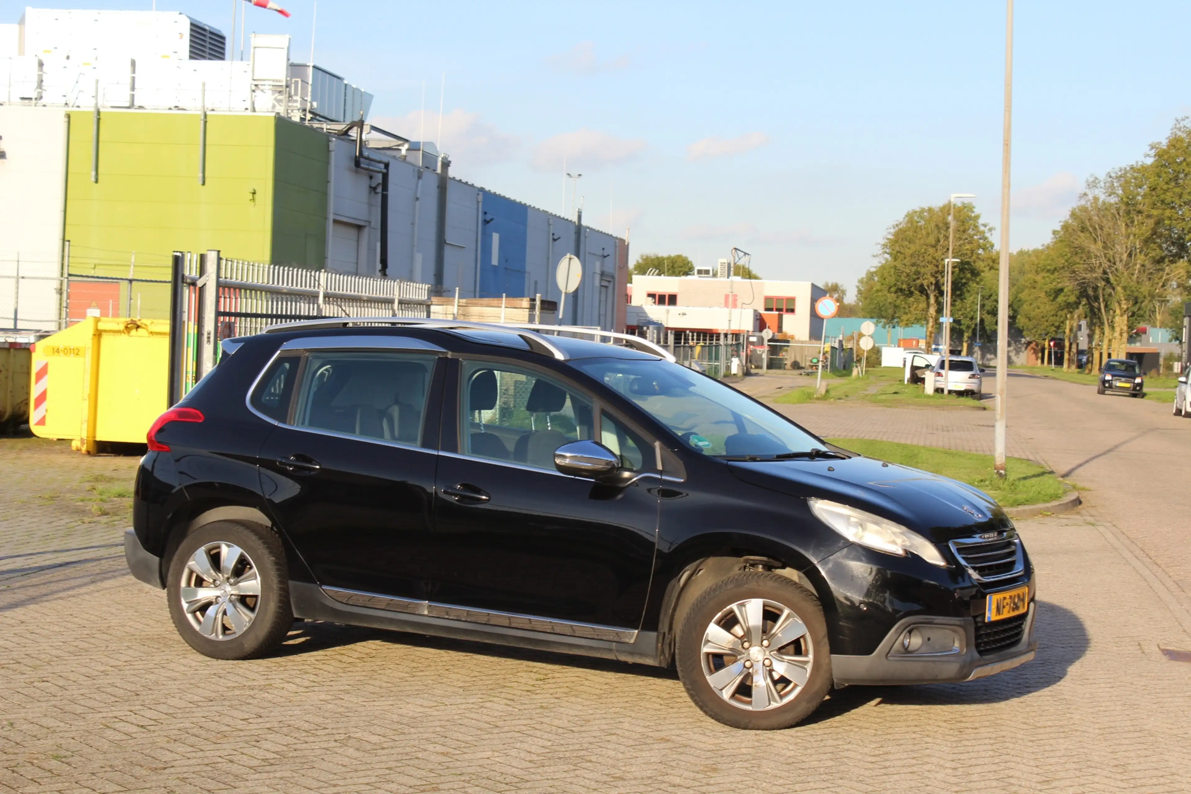 Peugeot 2008 1.6 e-HDi Allure automaat pano ,vol opties trekhaa — photo 29