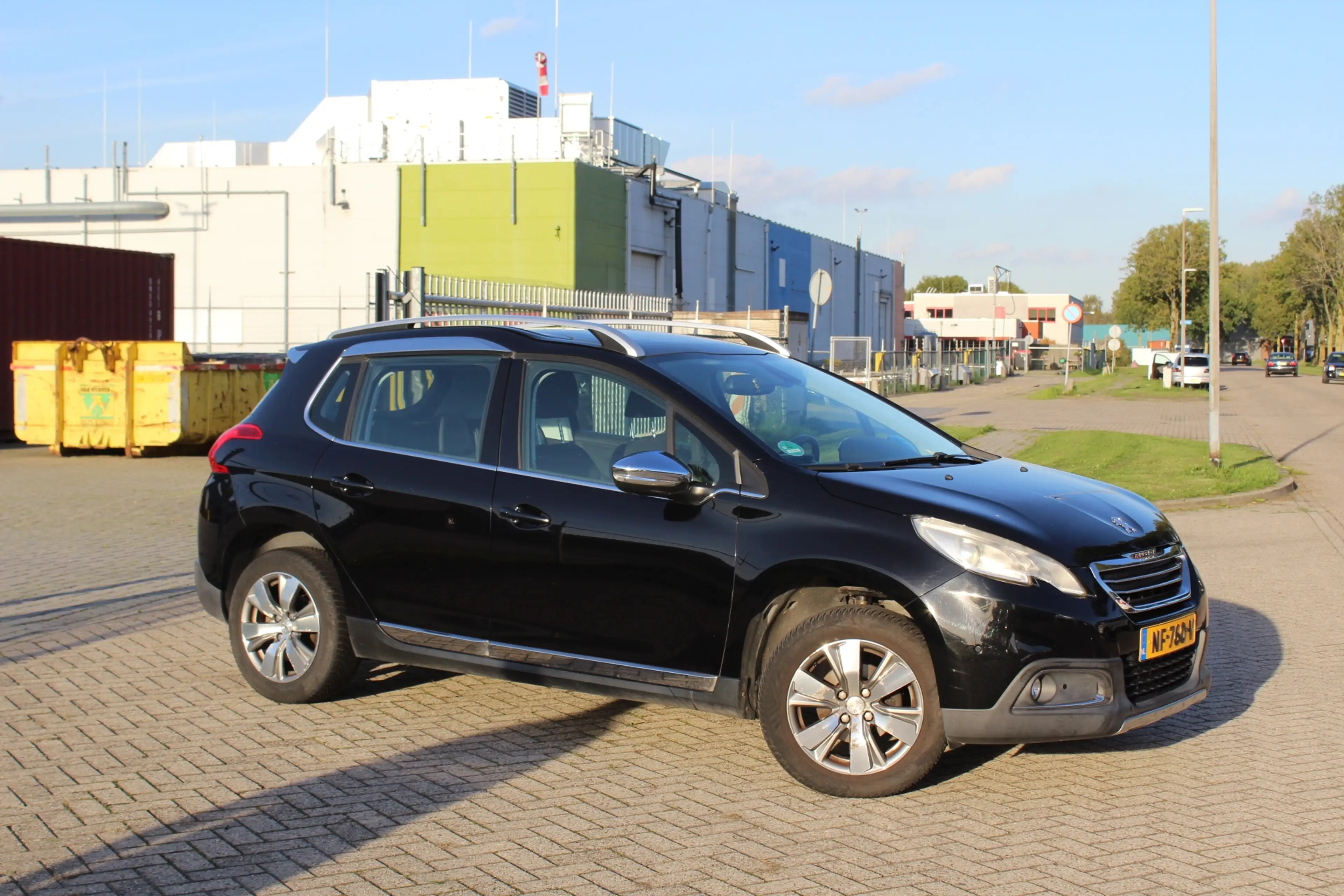 Peugeot 2008 1.6 e-HDi Allure automaat pano ,vol opties trekhaa — photo 20