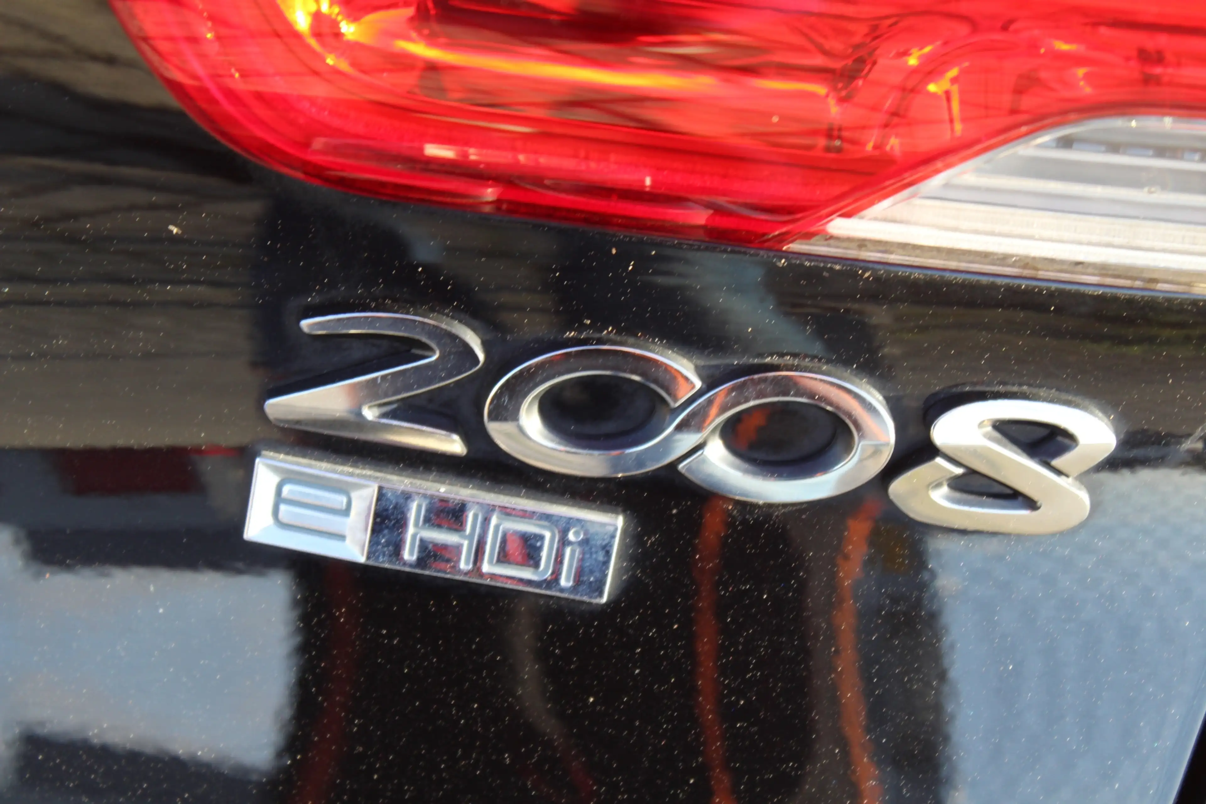 Peugeot 2008 1.6 e-HDi Allure automaat pano ,vol opties trekhaa — photo 7