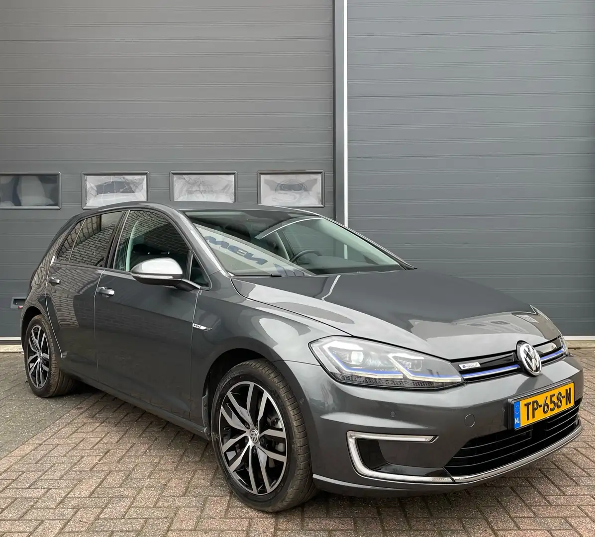 Volkswagen Golf e-Golf dealer onderhouden, warmtepomp Grijs - 2