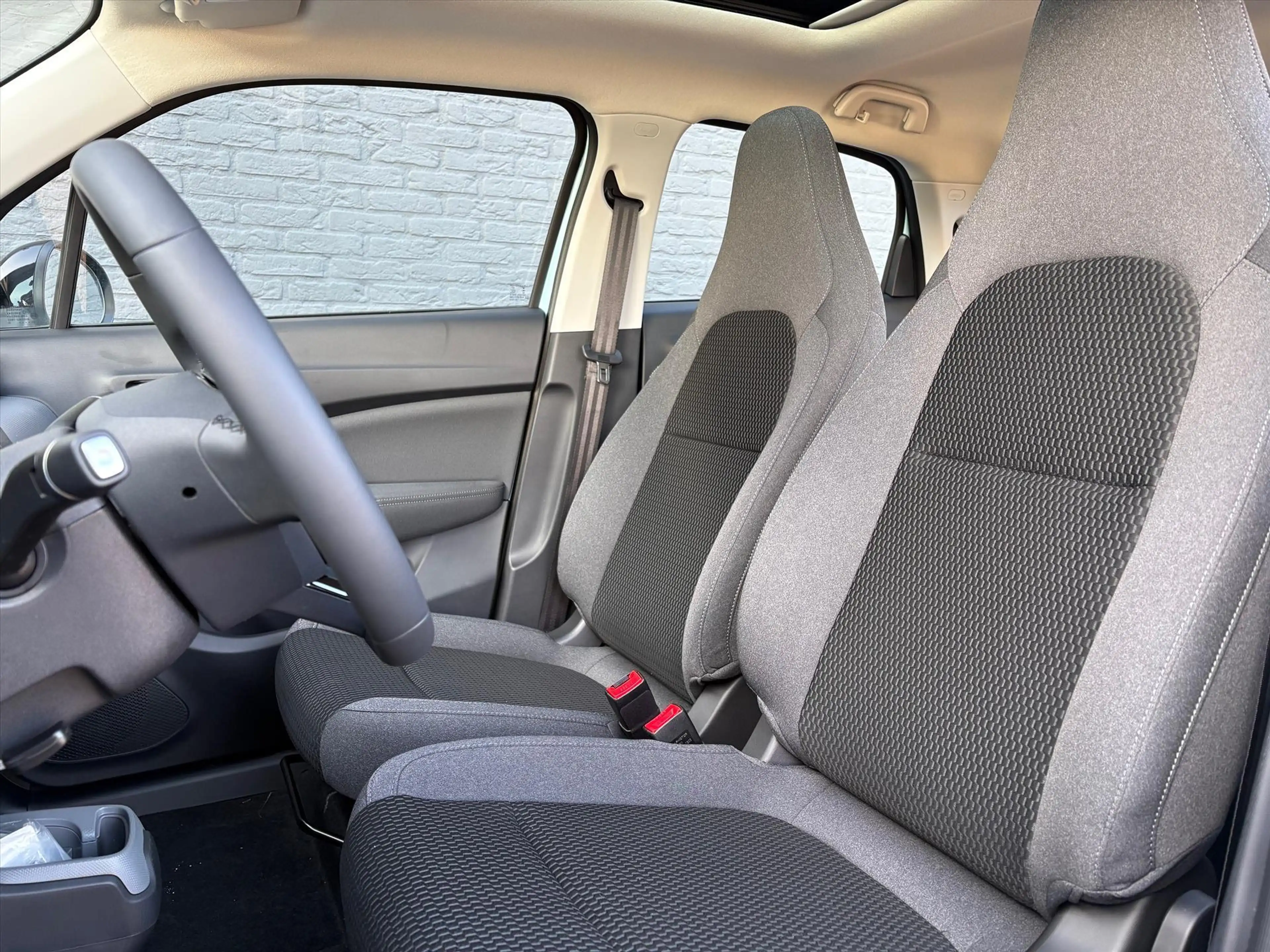 Leapmotor T03 EV 37,3 kWh 95pk | Adaptive Cruise Control | Panor — photo 10