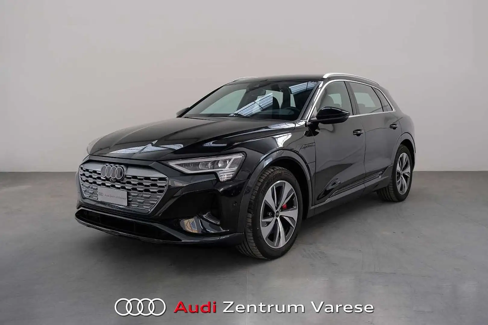 Audi Q8 e-tron 55 QUATTRO 408CV Negro - 1