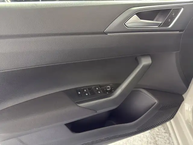 Volkswagen Taigo view 13
