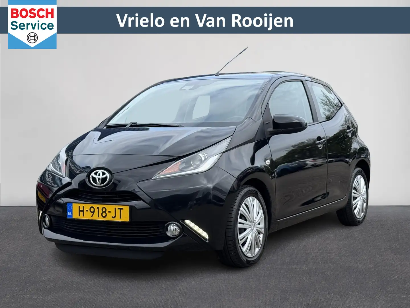 Toyota Aygo 1.0 VVT-i x-wave Automaat | Camera | Airco | Lane Noir - 1