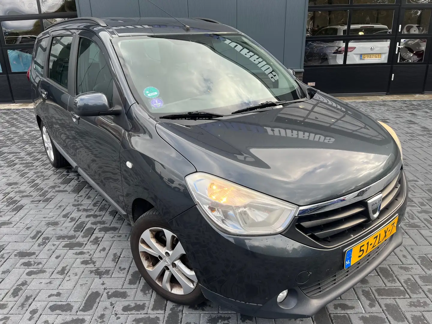 Dacia Lodgy 1.2 TCe Prestige 5p. Trekhaak/2De Eigenaar/Nieuwe Grijs - 2