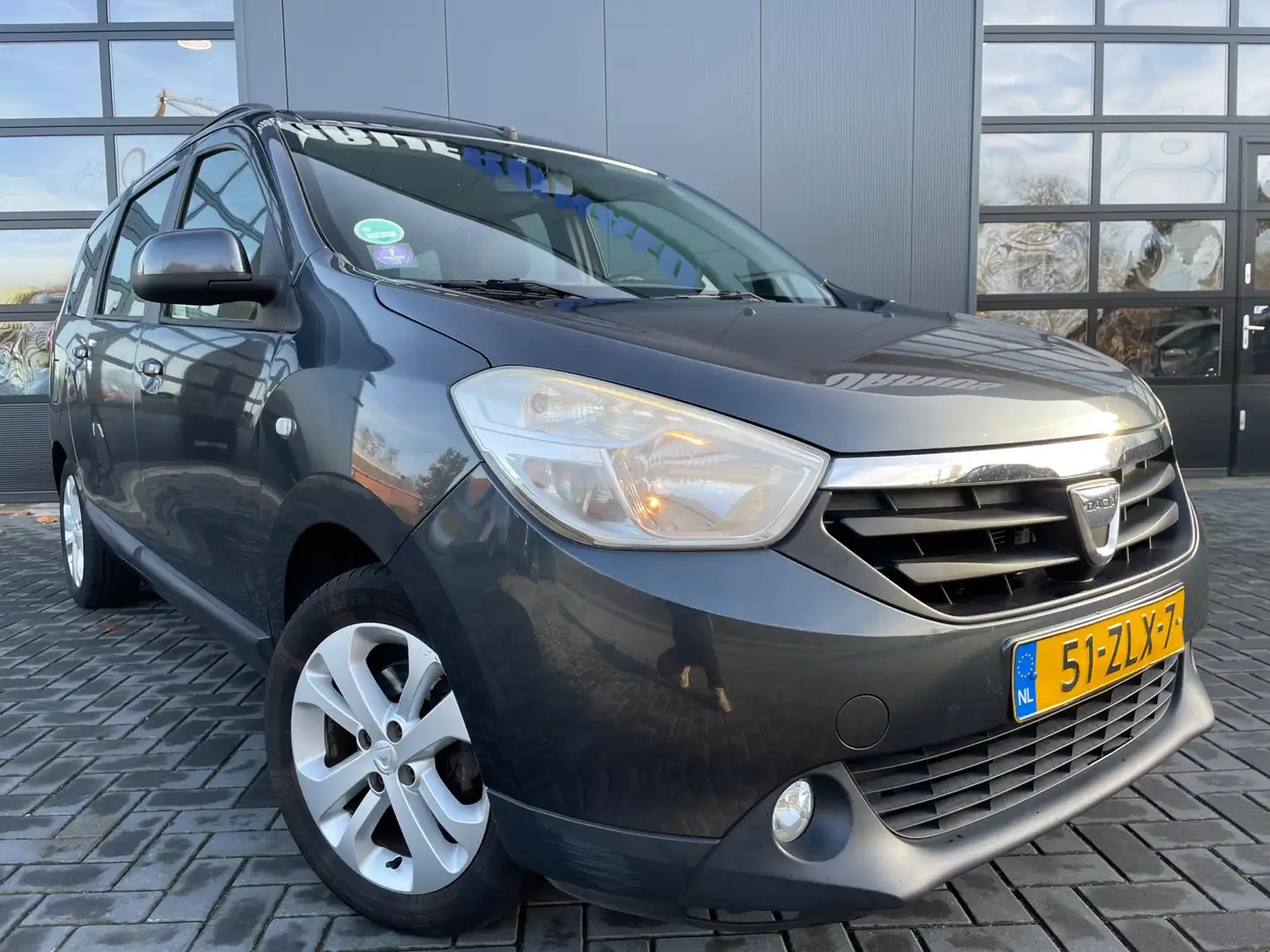 Dacia Lodgy 1.2 TCe Prestige 5p. Trekhaak/2De Eigenaar/Nieuwe Gris - 2