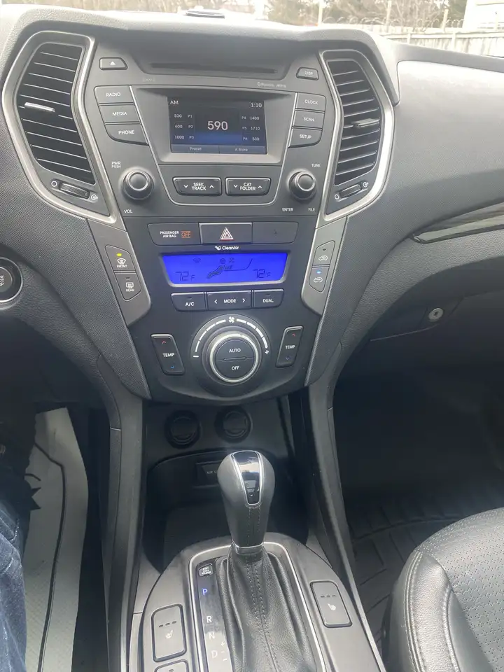 Hyundai SANTA FE снимка Hyundai SANTA FE