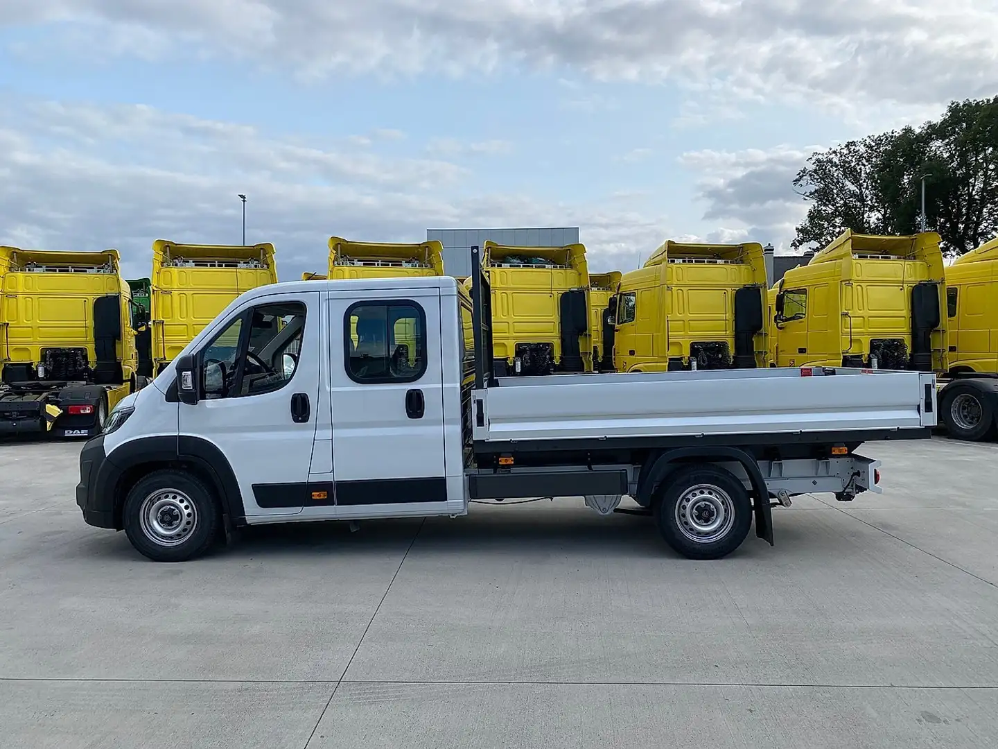 Peugeot Boxer DUBBELE CABINE - OPEN LAADBAK Wit - 2
