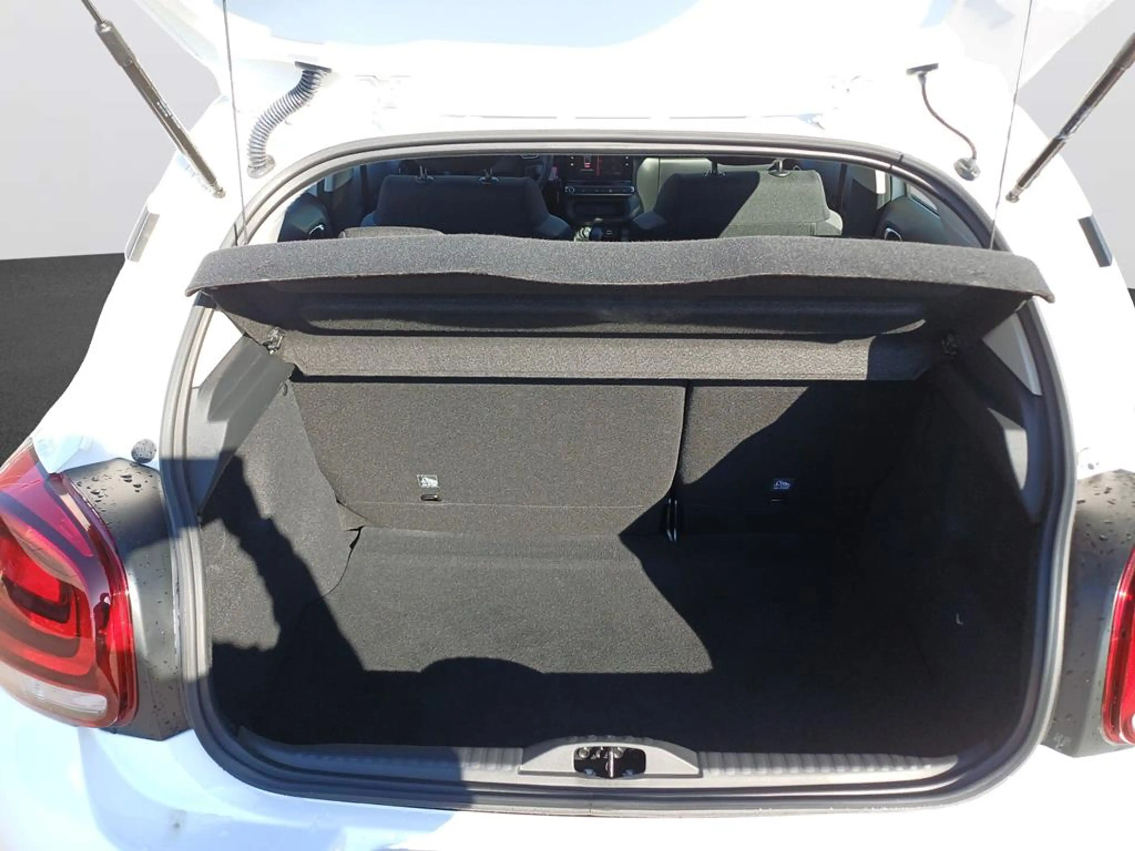 Citroen C3 PureTech 83 S&S C-Series — photo 9
