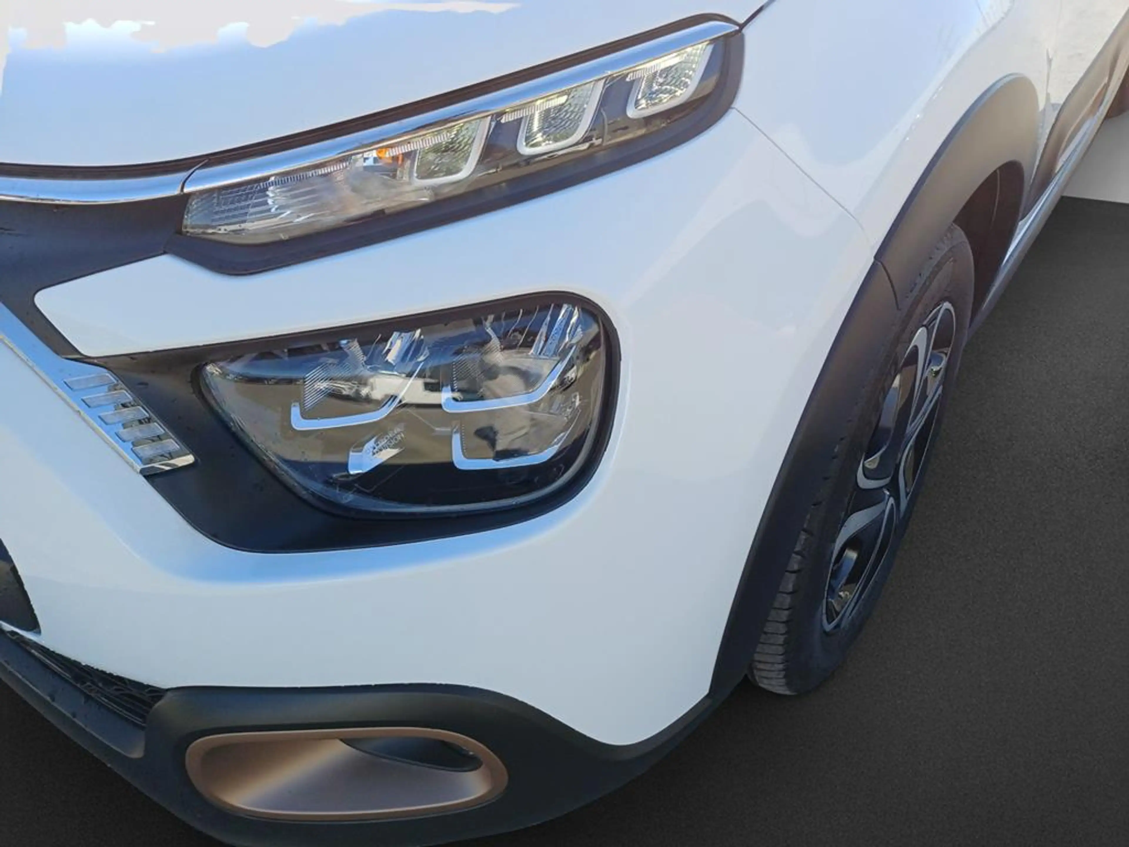 Citroen C3 PureTech 83 S&S C-Series — photo 11