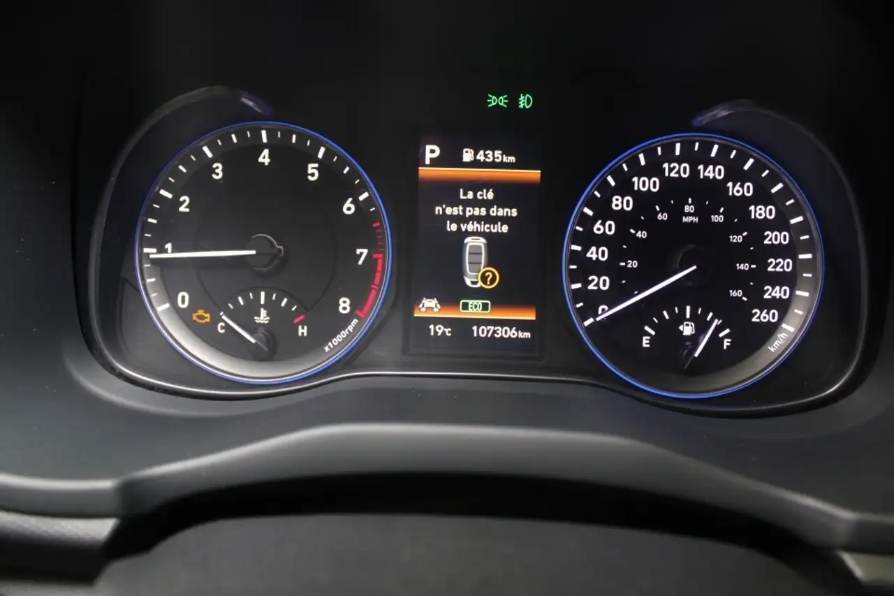 Hyundai KONA снимка Hyundai KONA