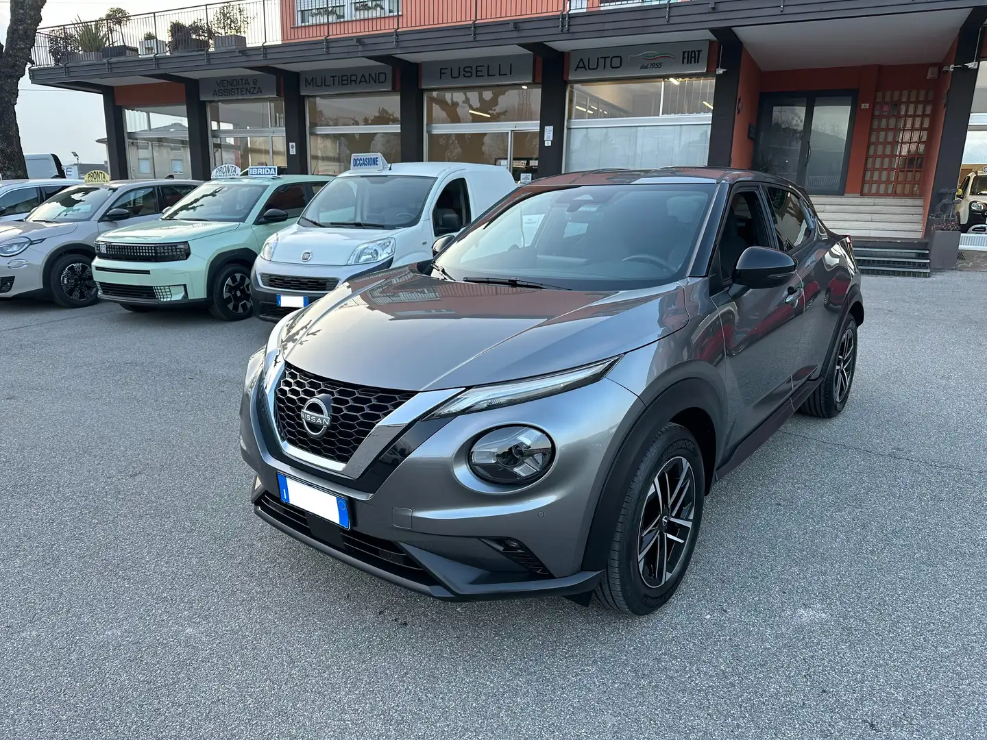 Nissan Juke JUKE 1.0 DIG-T 114 CV DCT N-Connecta Grigio - 1
