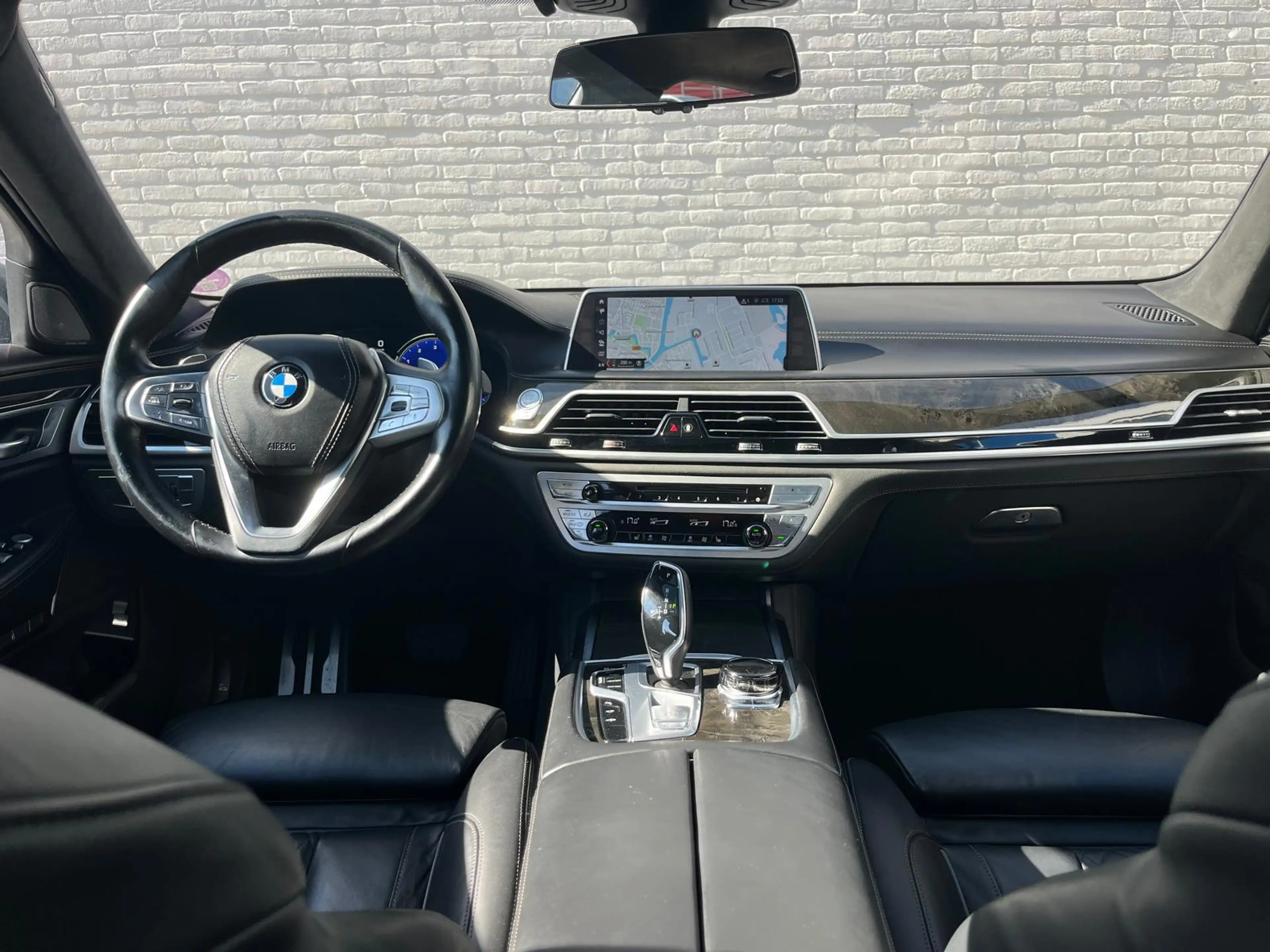 BMW 750 7-serie 750i xDrive High Executive — photo 13