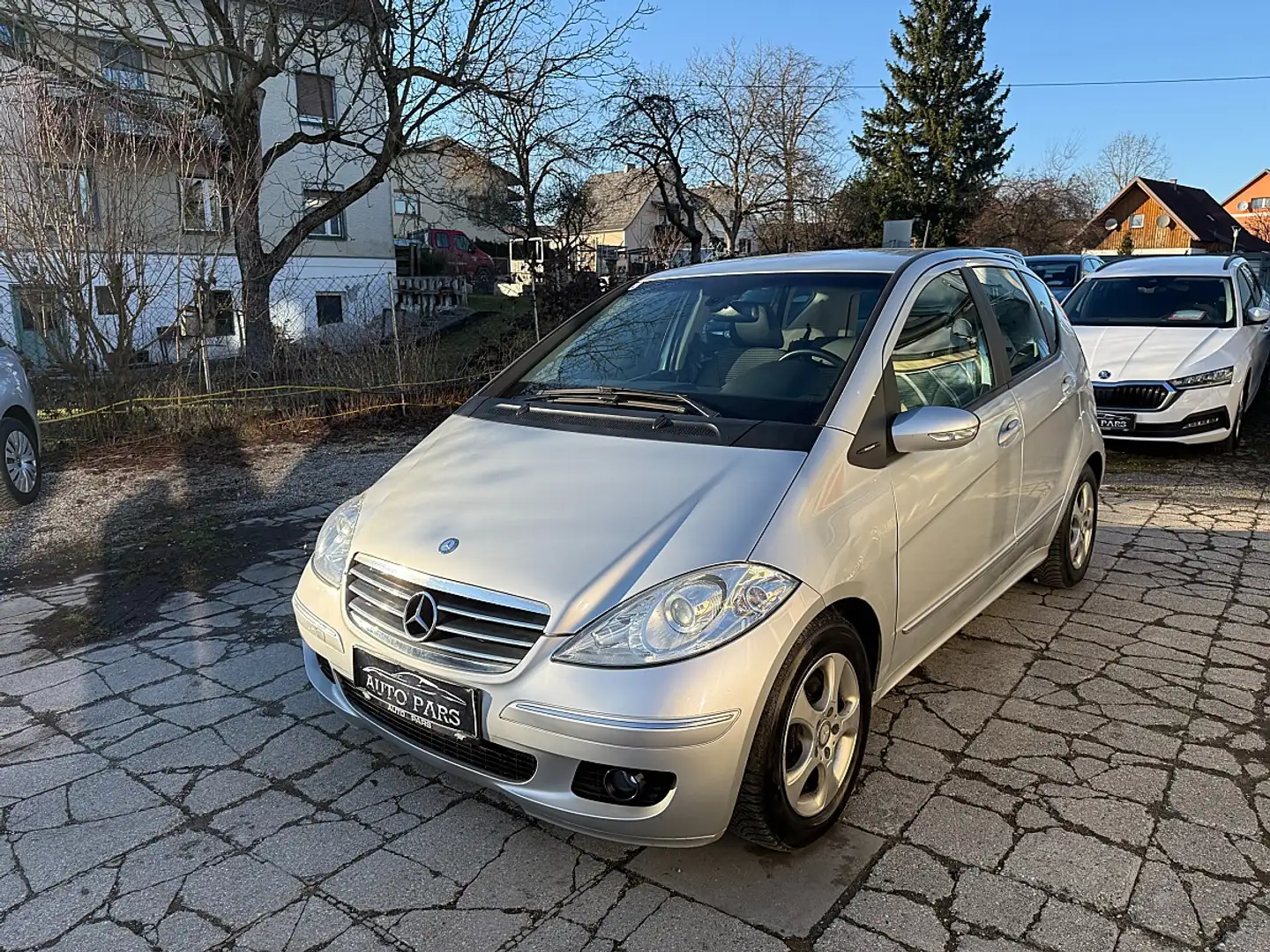 Mercedes-Benz A 160 CDI-LEDER-SITZHEIZUNG-1/3 ZINSFREI FINANZIERUNG Silber - 1