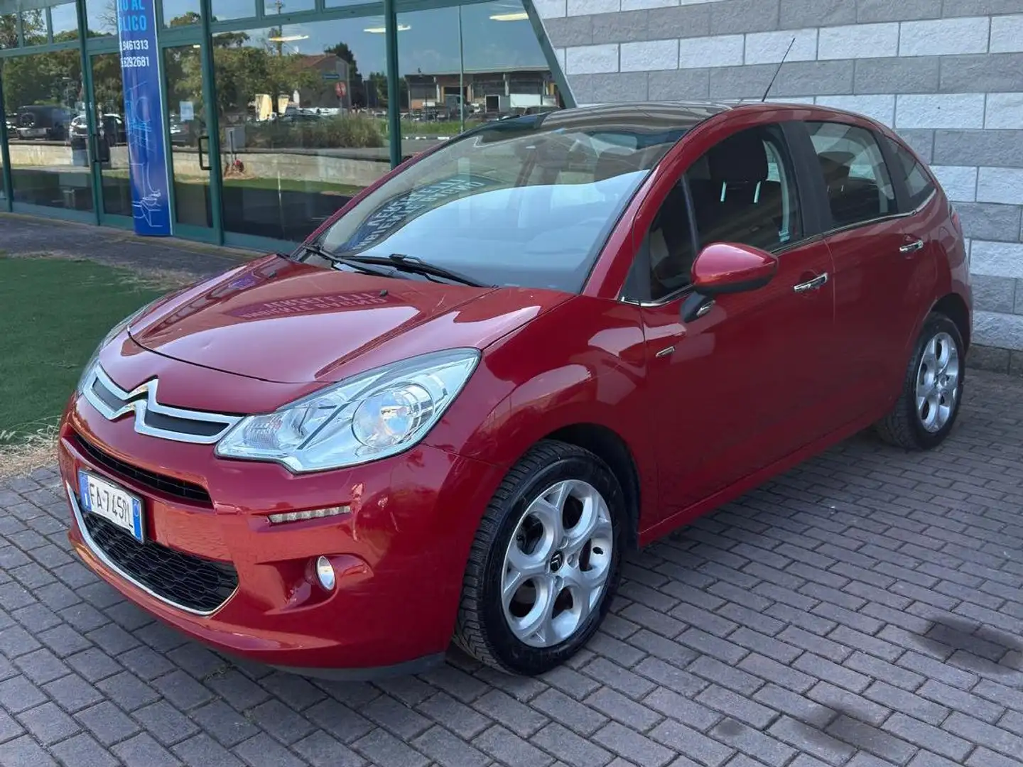 Citroen C3 C3 II 2009 1.2 puretech Seduction 82cv E6 Rood - 2