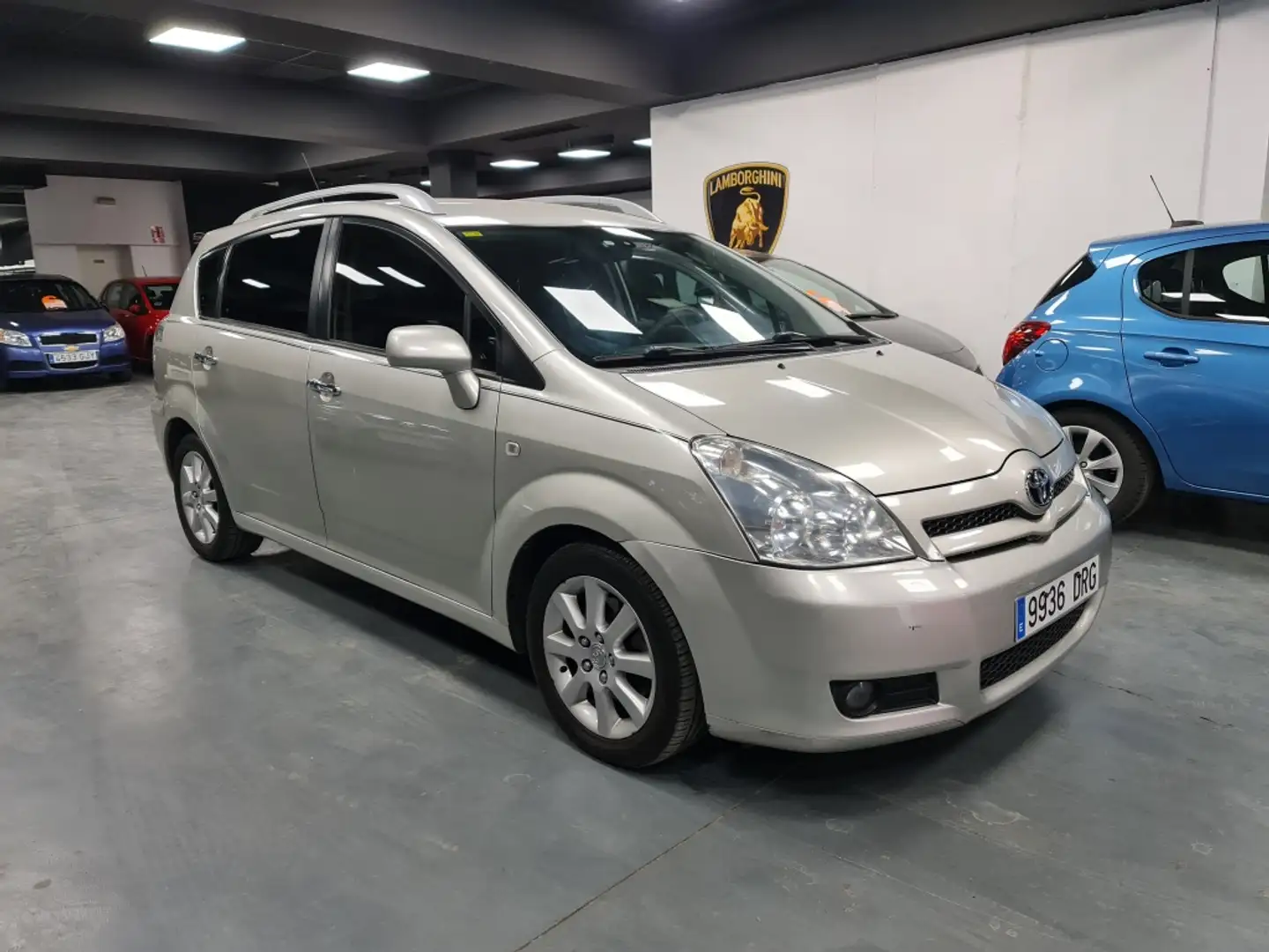 Toyota Corolla Verso 2.2D4D Sol Gris - 2