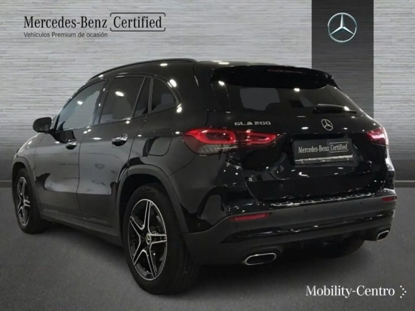Mercedes-Benz GLA 200 Negro - 2