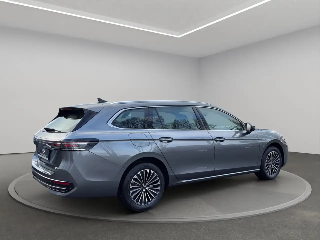 Volkswagen Passat Variant Elegance 1.5 eTSI DSG ACC+AHK+NAV 4
