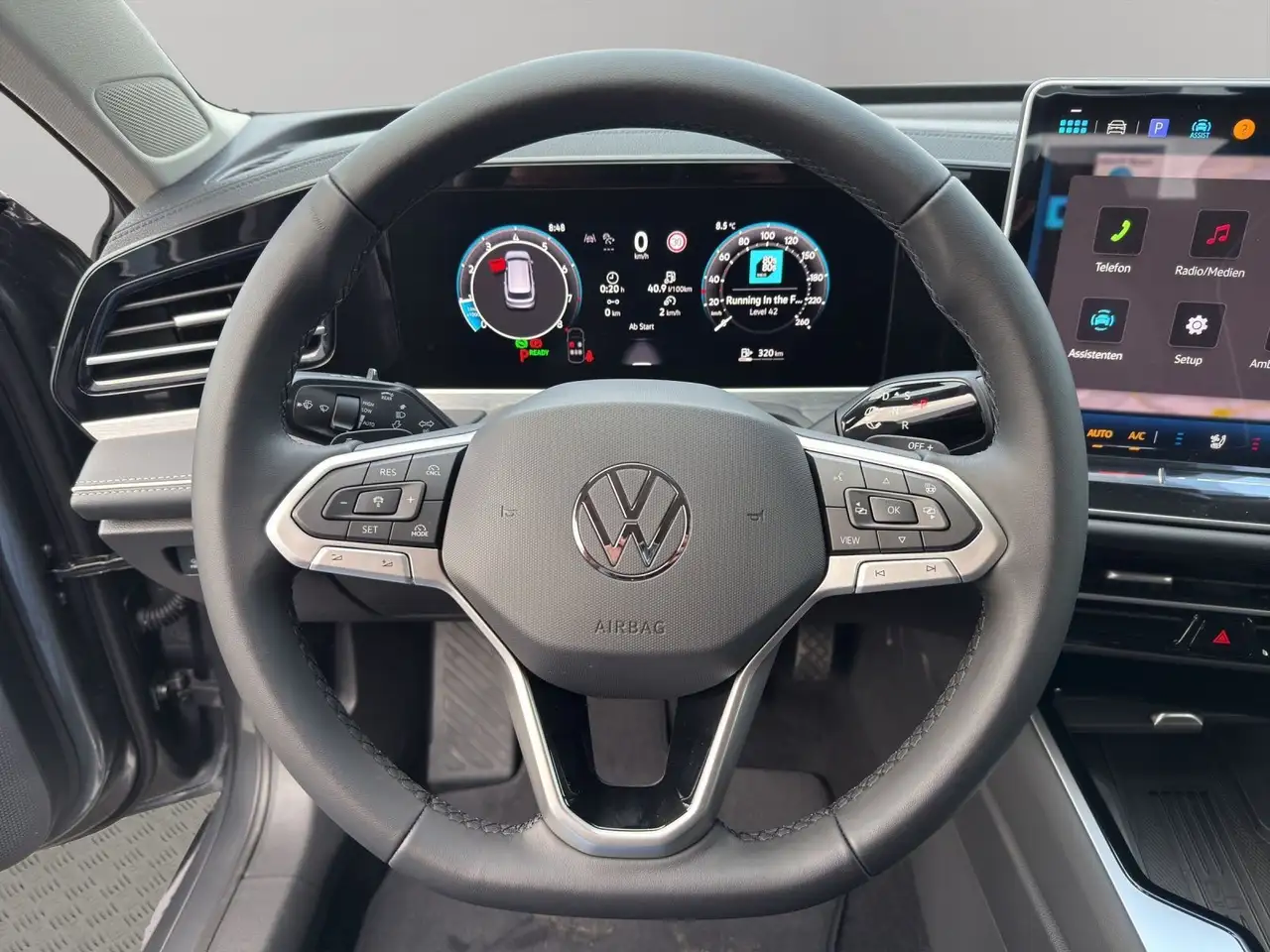 Volkswagen Passat Variant Elegance 1.5 eTSI DSG ACC+AHK+NAV 10