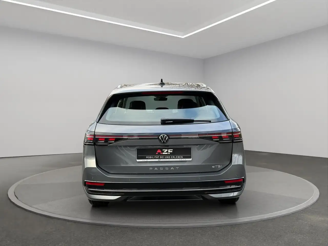 Volkswagen Passat Variant Elegance 1.5 eTSI DSG ACC+AHK+NAV 7