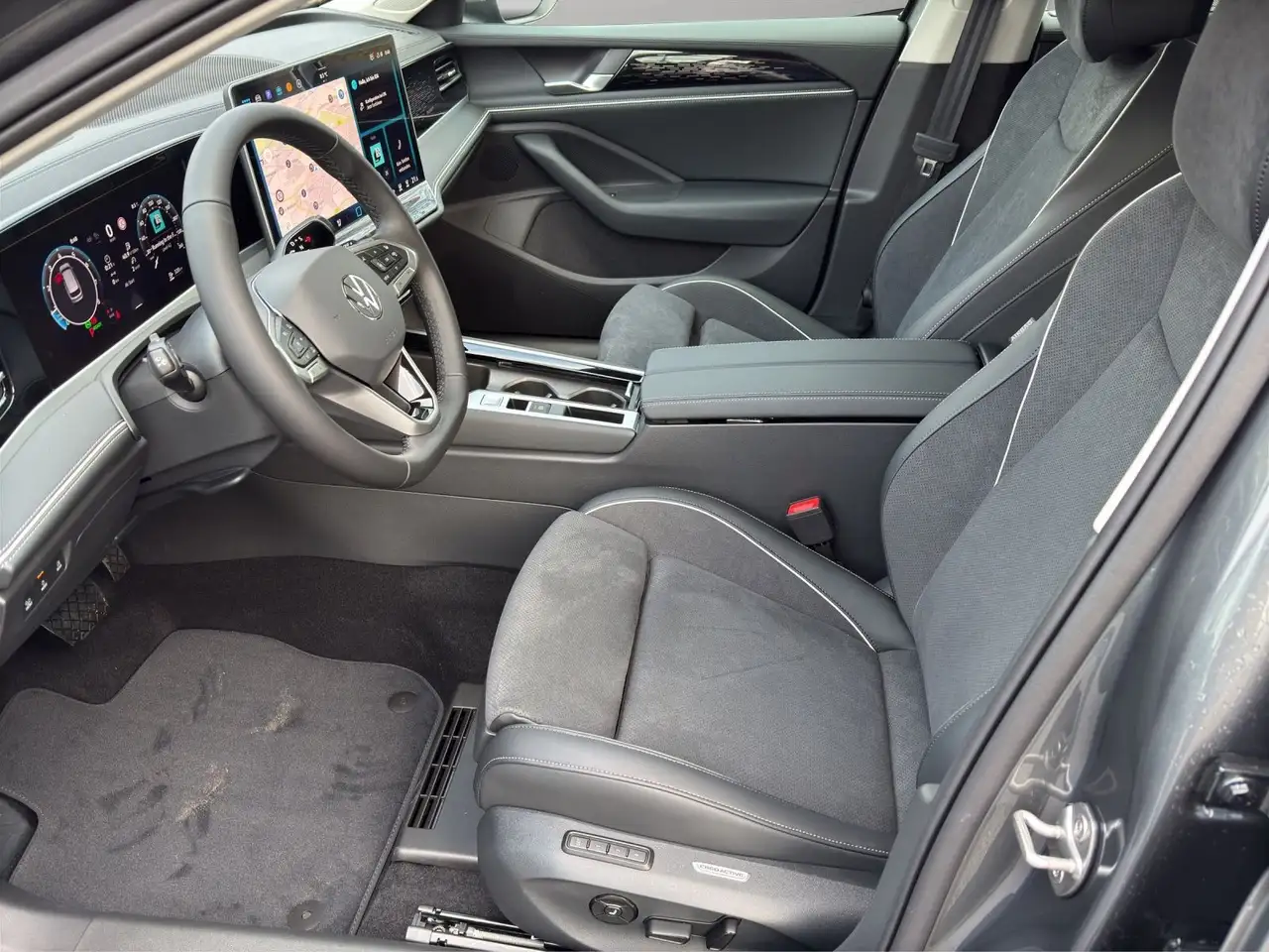 Volkswagen Passat Variant Elegance 1.5 eTSI DSG ACC+AHK+NAV 9