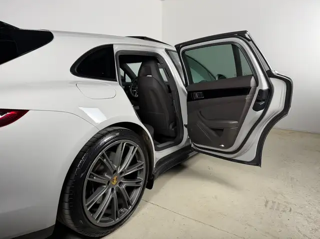 Porsche Panamera 4 E-Hybrid Sport Turismo // APPROVED // Kreide // Ansicht 20