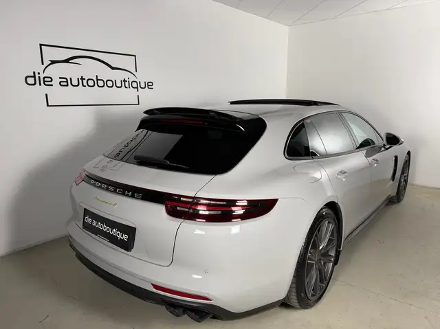 Porsche Panamera 4 E-Hybrid Sport Turismo // APPROVED // Kreide // Ansicht 12