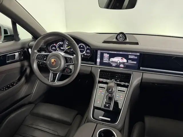 Porsche Panamera 4 E-Hybrid Sport Turismo // APPROVED // Kreide // Ansicht 27