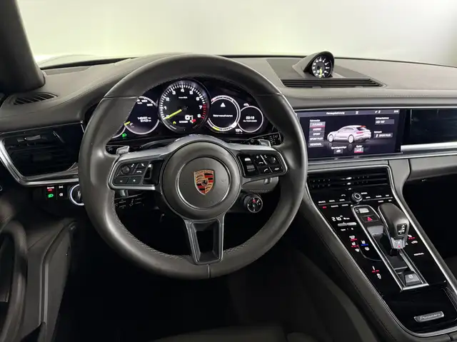 Porsche Panamera 4 E-Hybrid Sport Turismo // APPROVED // Kreide // Ansicht 29