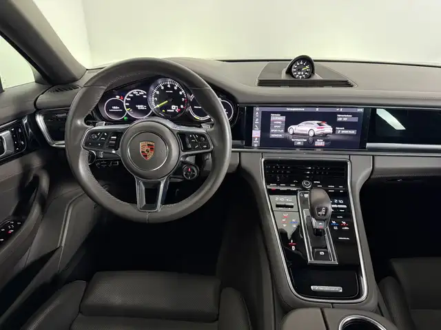 Porsche Panamera 4 E-Hybrid Sport Turismo // APPROVED // Kreide // Ansicht 28