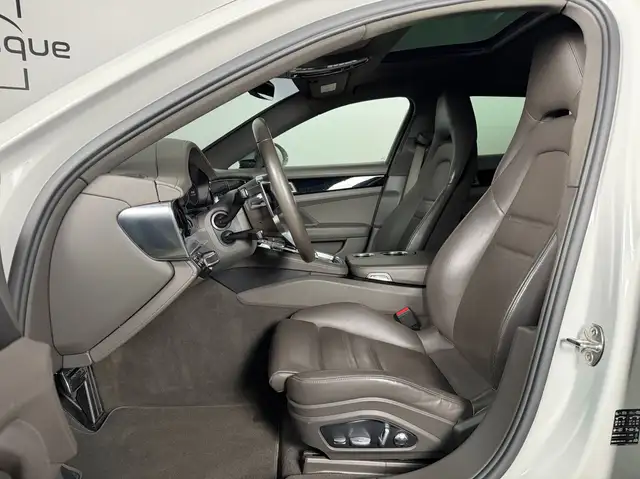 Porsche Panamera 4 E-Hybrid Sport Turismo // APPROVED // Kreide // Ansicht 18