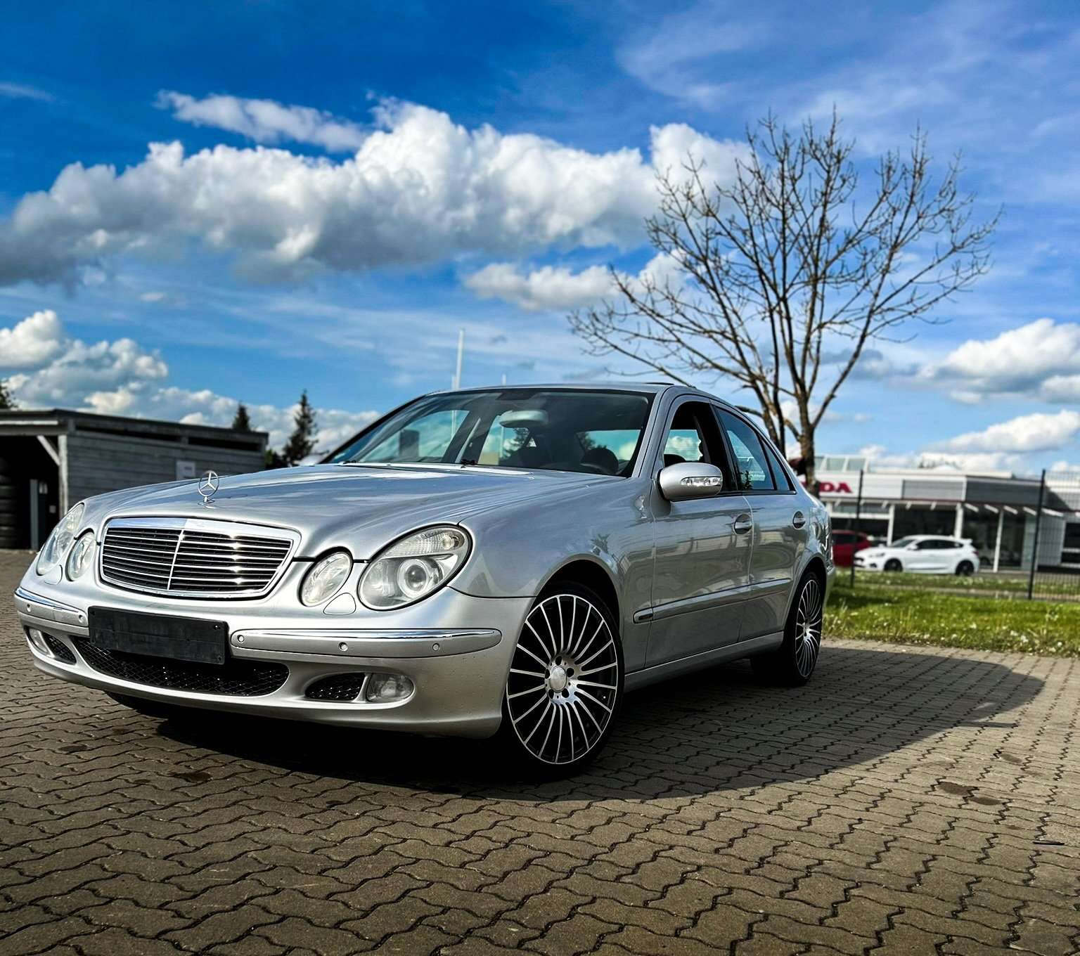 Second hand Mercedes Benz E-Class 