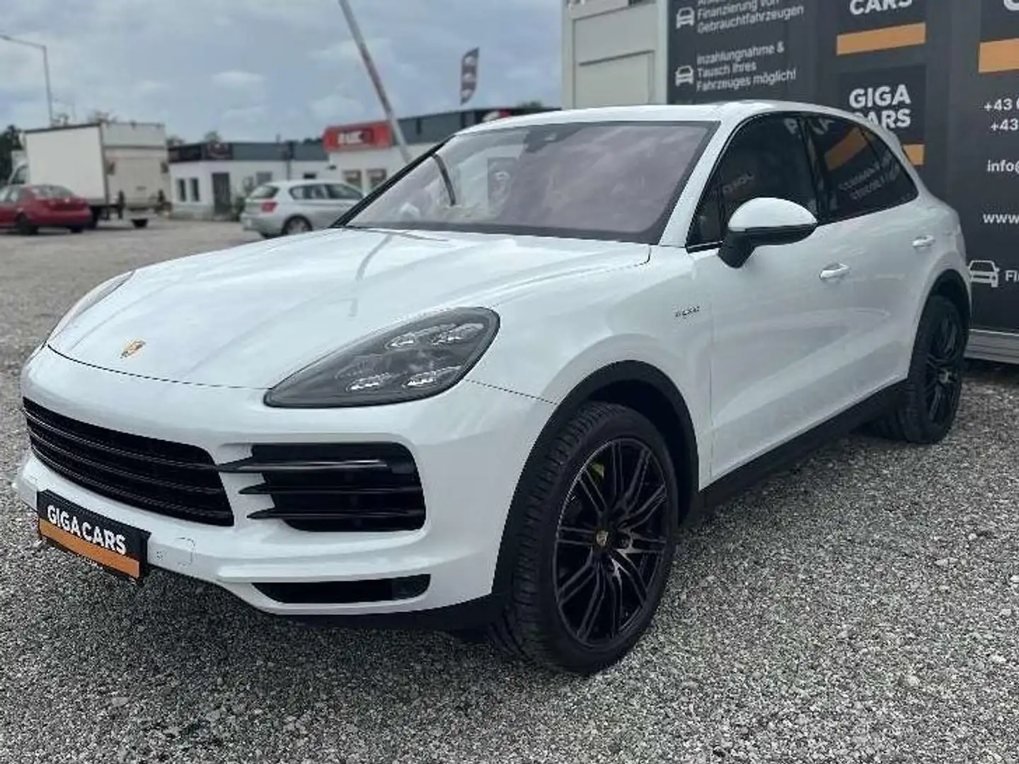 Porsche Cayenne E-Hybrid/Pano/Softclose/Luftfahrwerk Weiß - 1