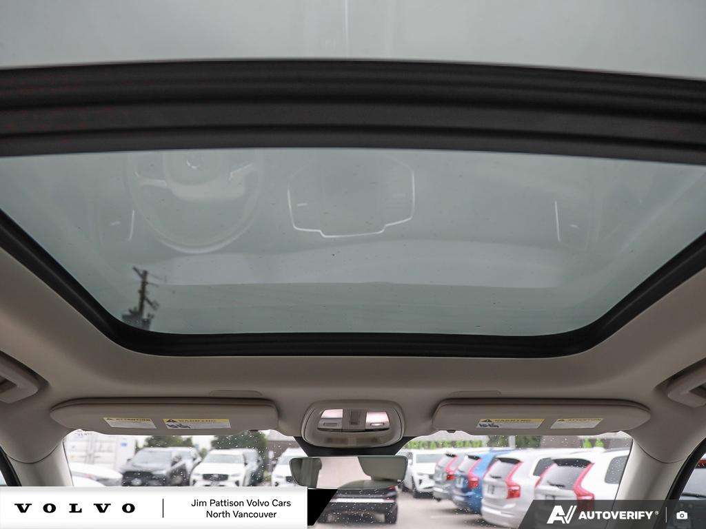 2024 Volvo XC90 B6 AWD Core Bright Theme 7-Seater thumb 26