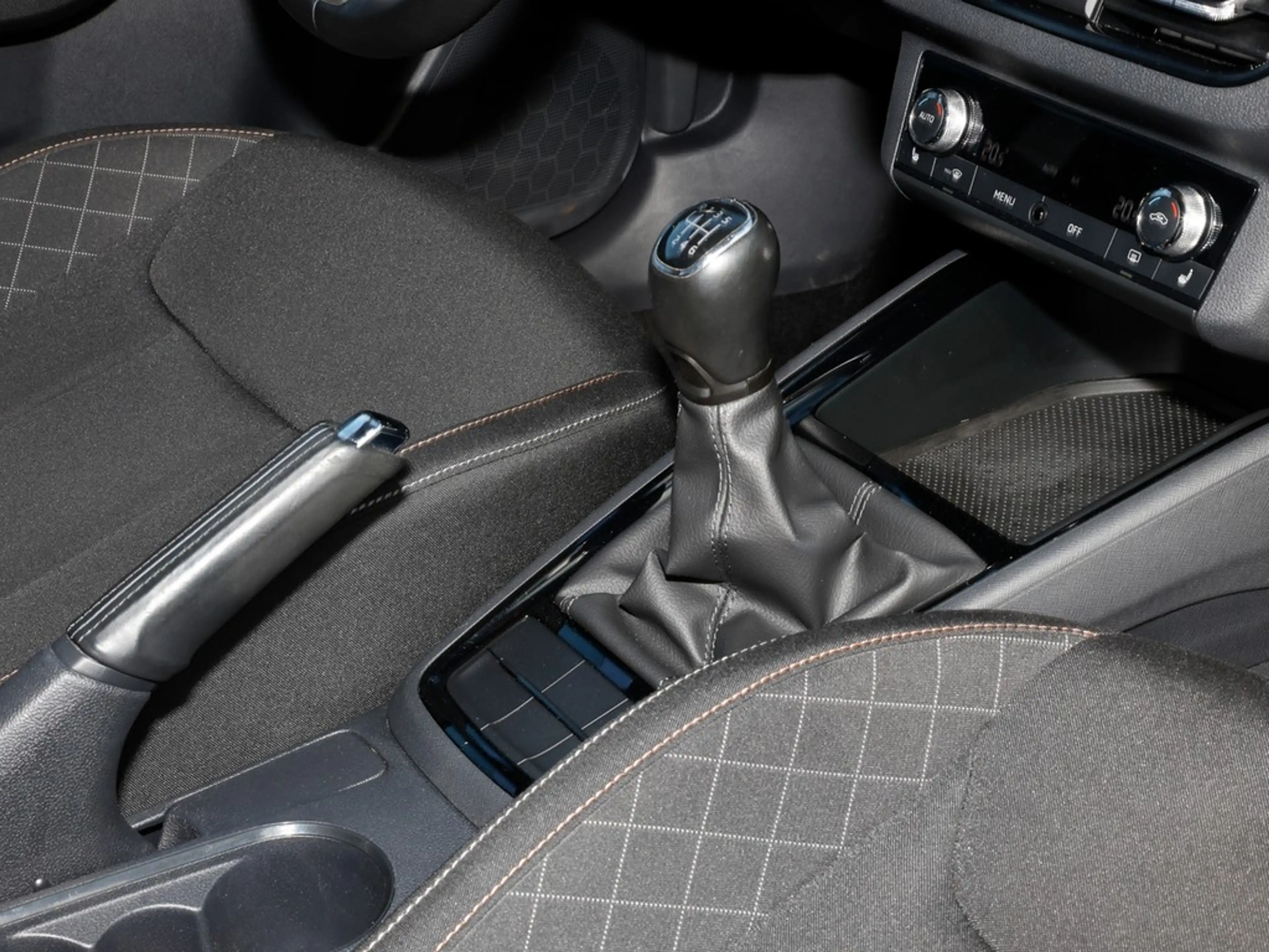 Skoda Scala 1.0 TSI Ambition Klima SitzH — photo 15