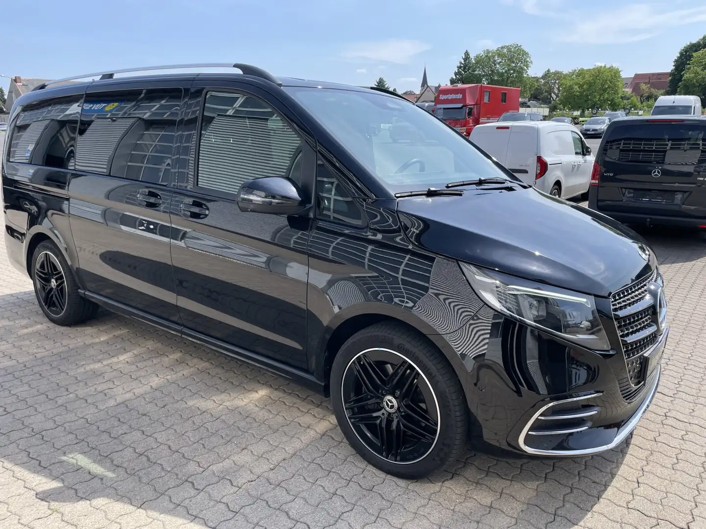 Mercedes-Benz V 250 V 250 d STYLE L AMG LINE+STYLE+EL.TÜREN+LED+NAVI Schwarz - 2