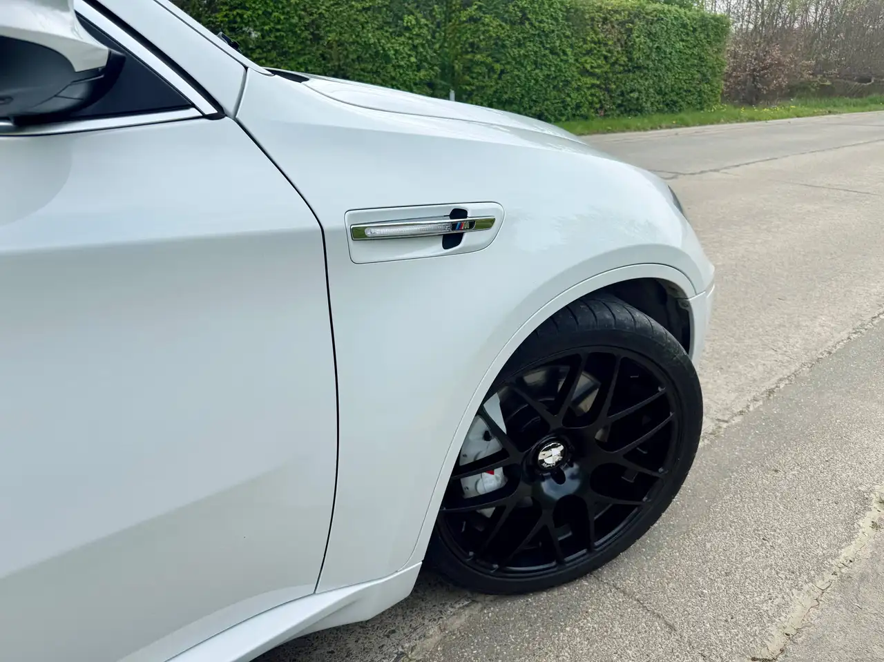 BMW X6 M Echte M , 555 pk - ZEER MOOIE STAAT - FULL OPTION - LICHTE VRACHT - IN VLAANDEREN KUNNEN PARTICULIEREN L VRACHT RIJDEN !! — foto 6