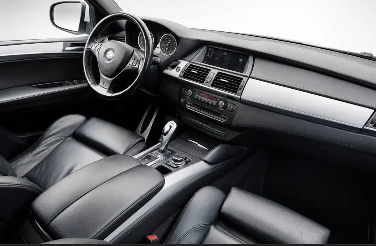 BMW X6 M Echte M , 555 pk - ZEER MOOIE STAAT - FULL OPTION - LICHTE VRACHT - IN VLAANDEREN KUNNEN PARTICULIEREN L VRACHT RIJDEN !! — foto 7