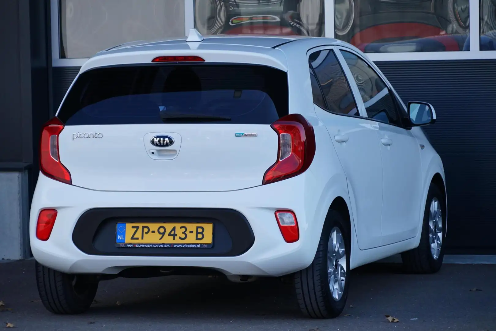 Kia Picanto 1.0 MPi DynamicLine, NL, cruise, CarPlay, cam. Blanc - 2