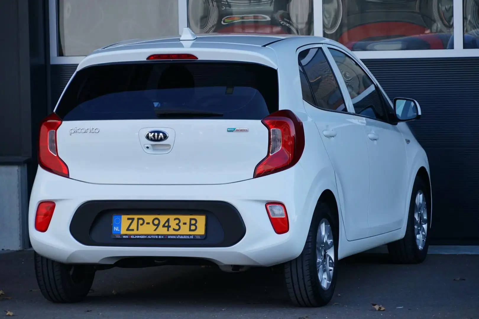Kia Picanto 1.0 MPi DynamicLine, NL, cruise, CarPlay, cam. Fehér - 2