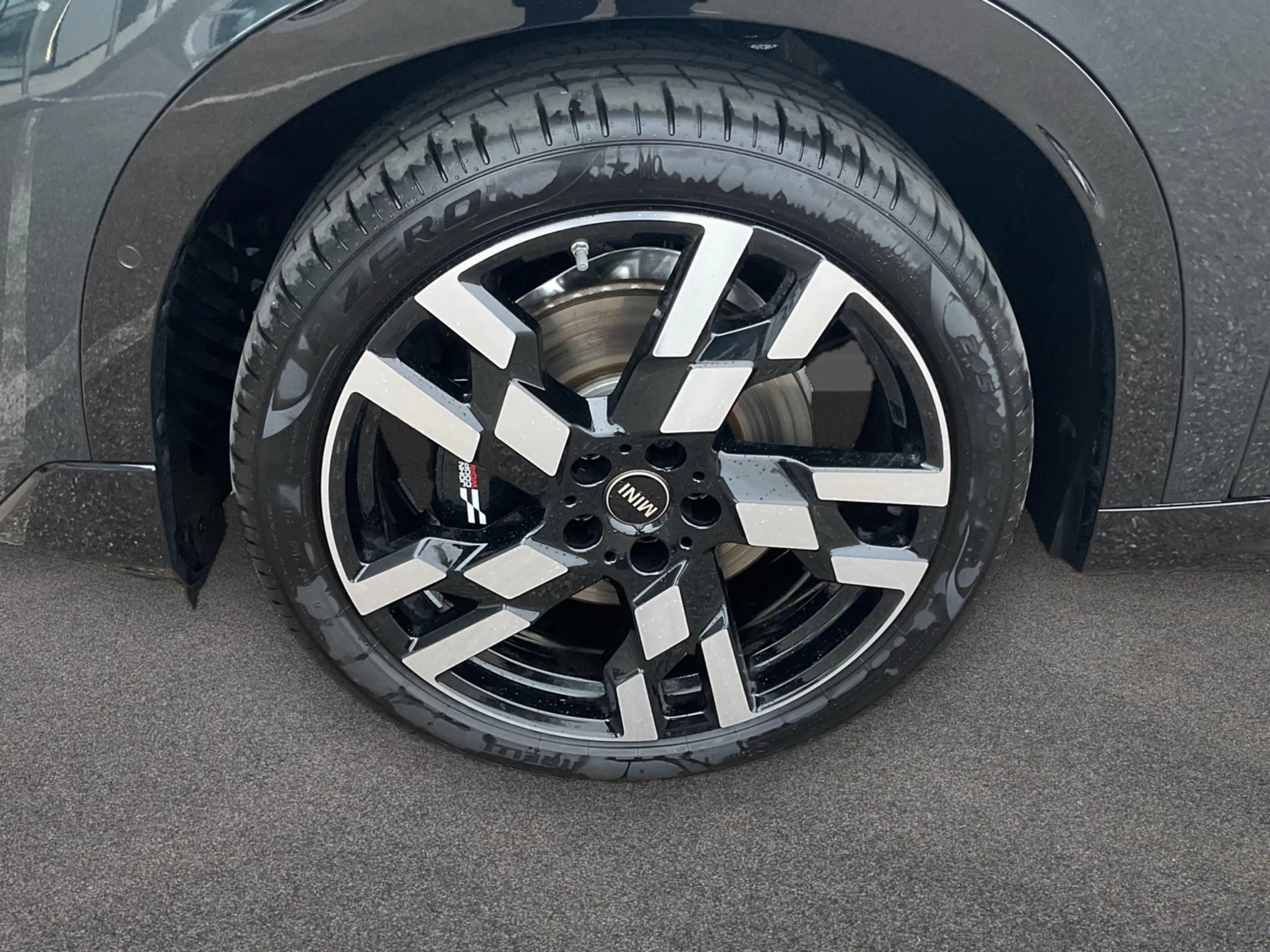MINI Countryman S All4 John Cooper Works Trim — photo 11