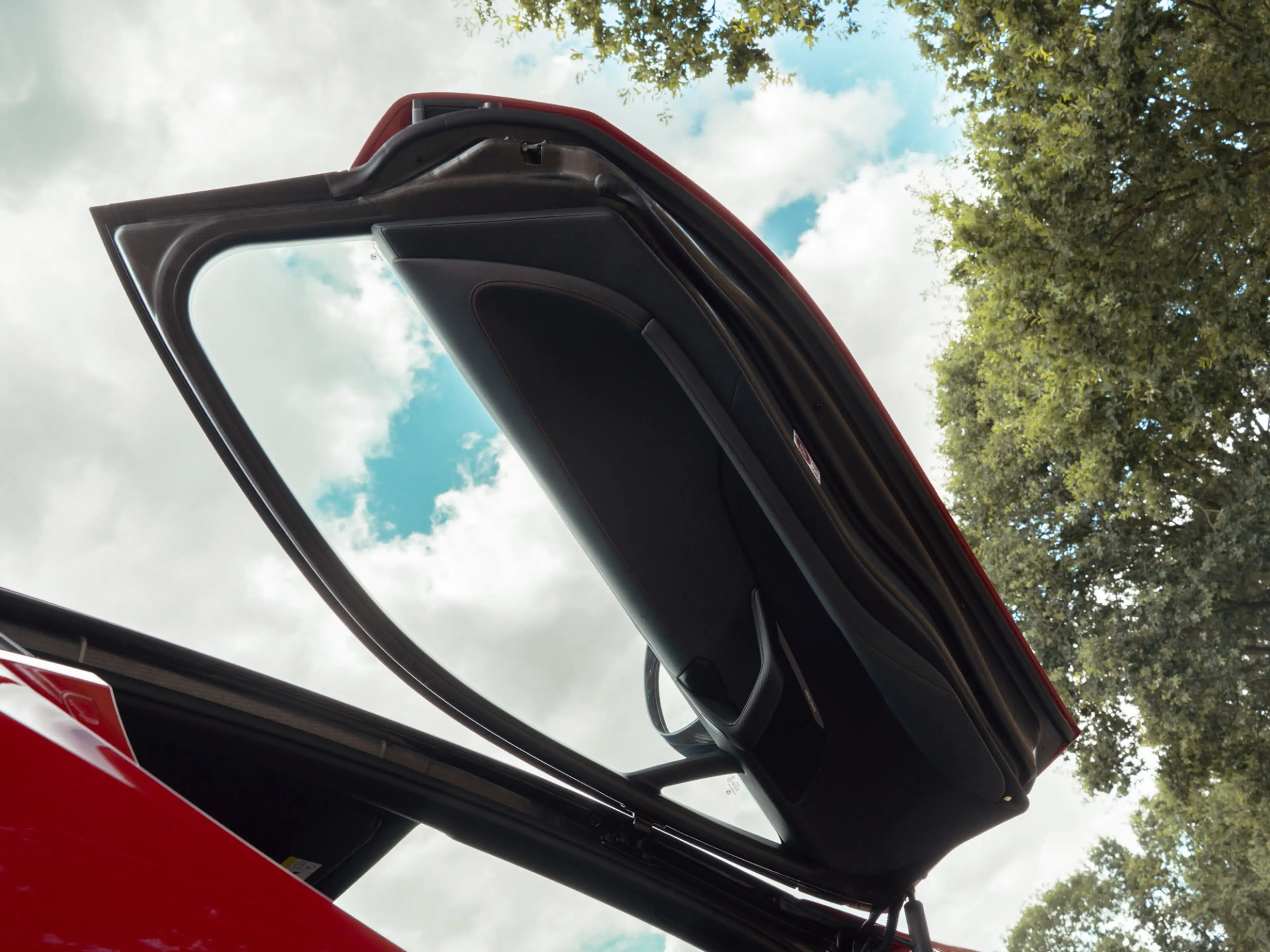 BMW i8 Protonic Red Edition — photo 14