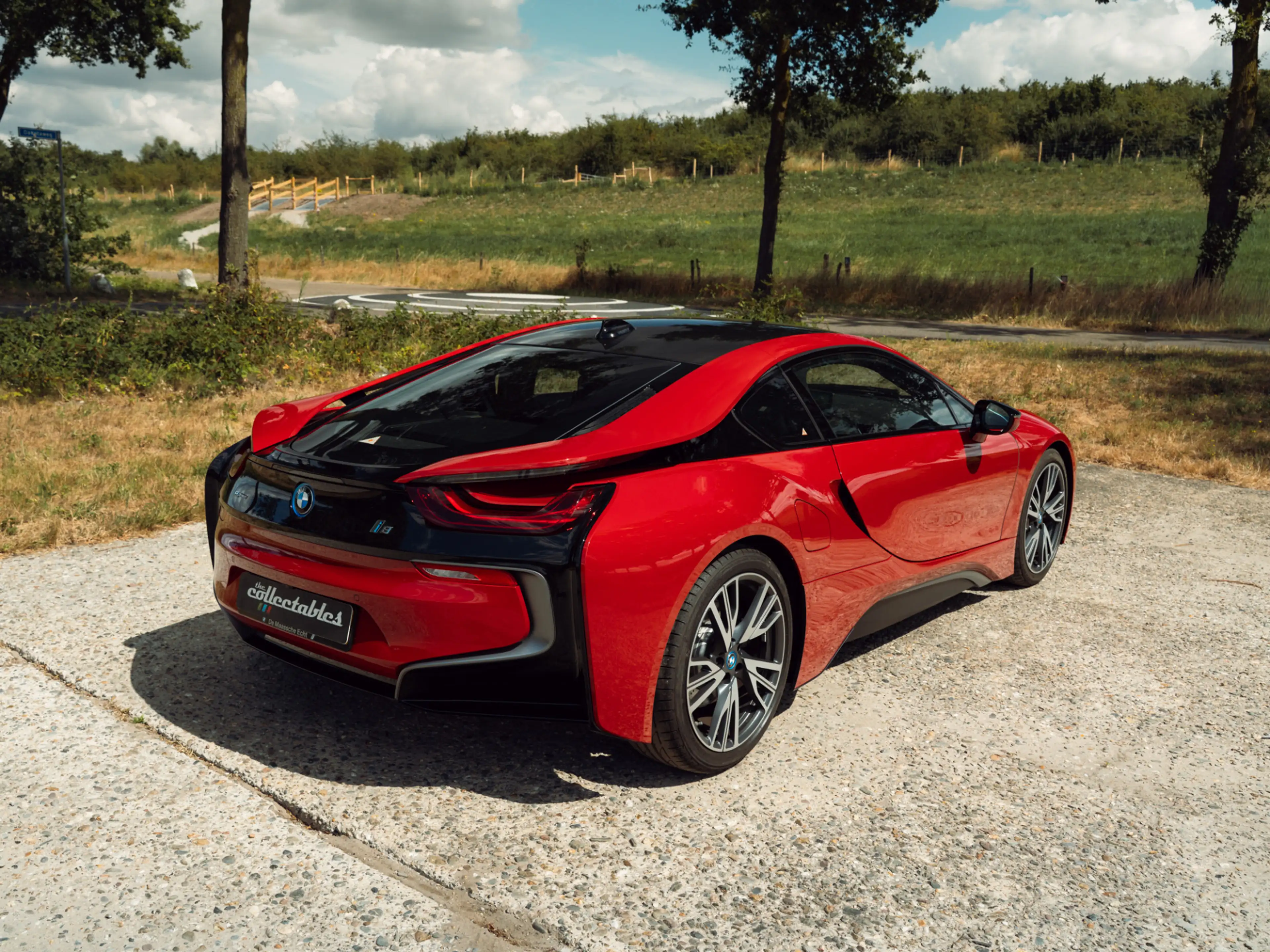 BMW i8 Protonic Red Edition — photo 2