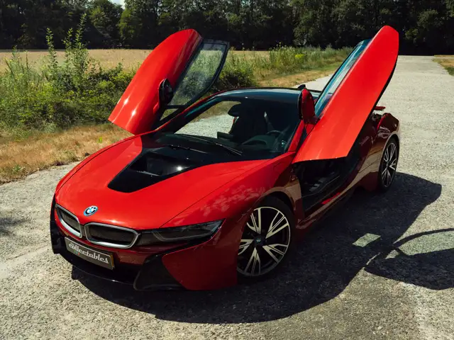 BMW i8