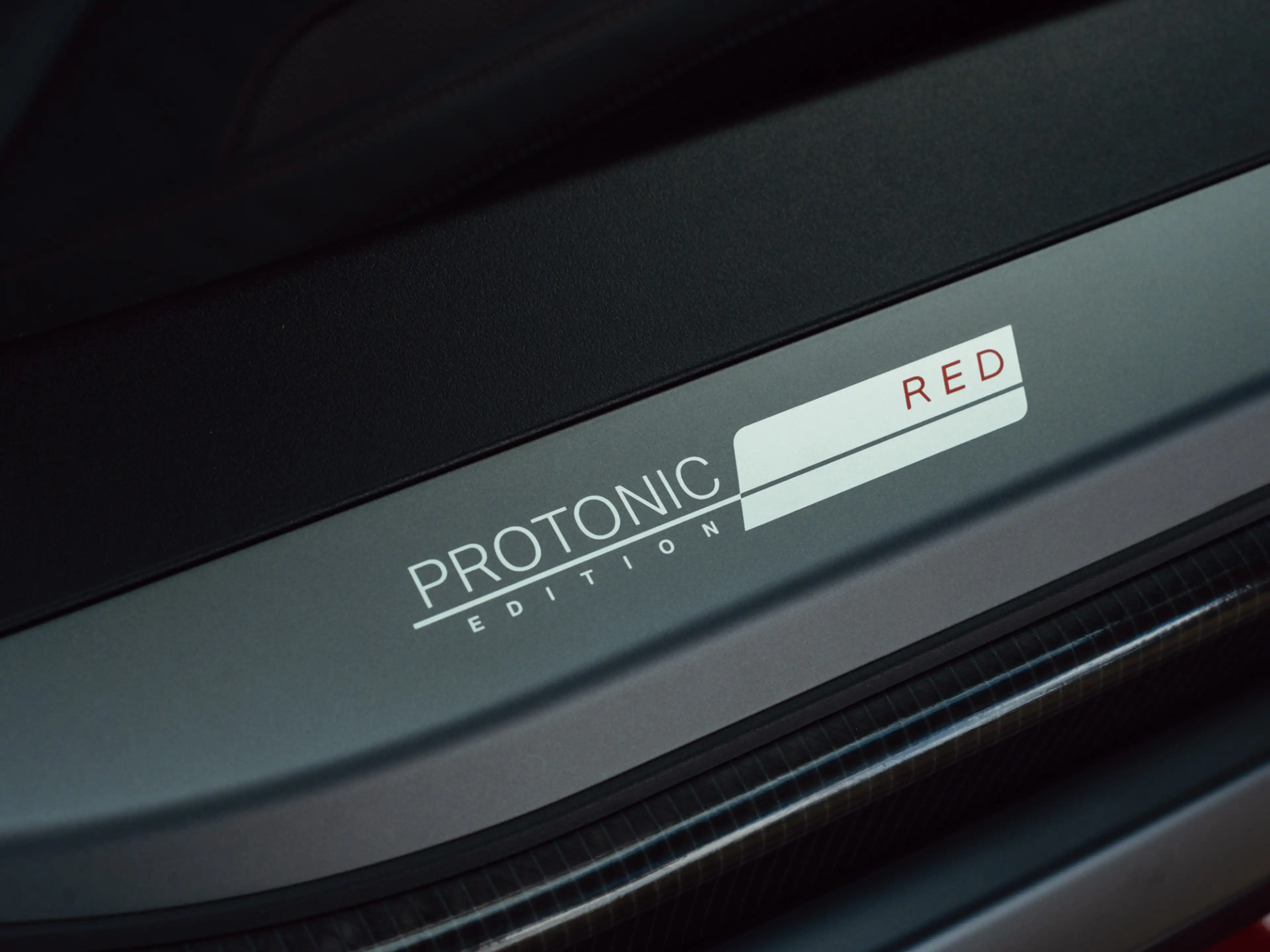 BMW i8 Protonic Red Edition — photo 15
