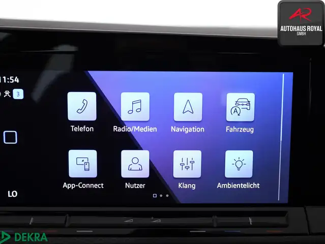 Volkswagen Golf view 18