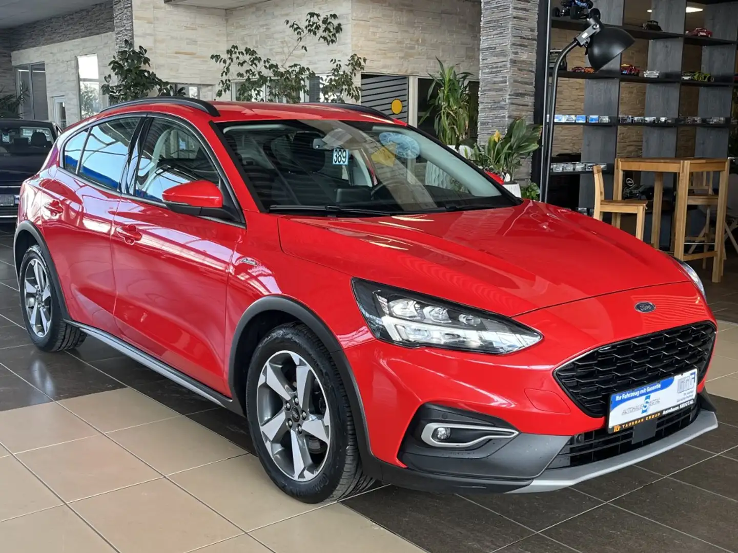Ford Focus Active LED R.Cam ACC SHZ PDC DAB Navi Rot - 1