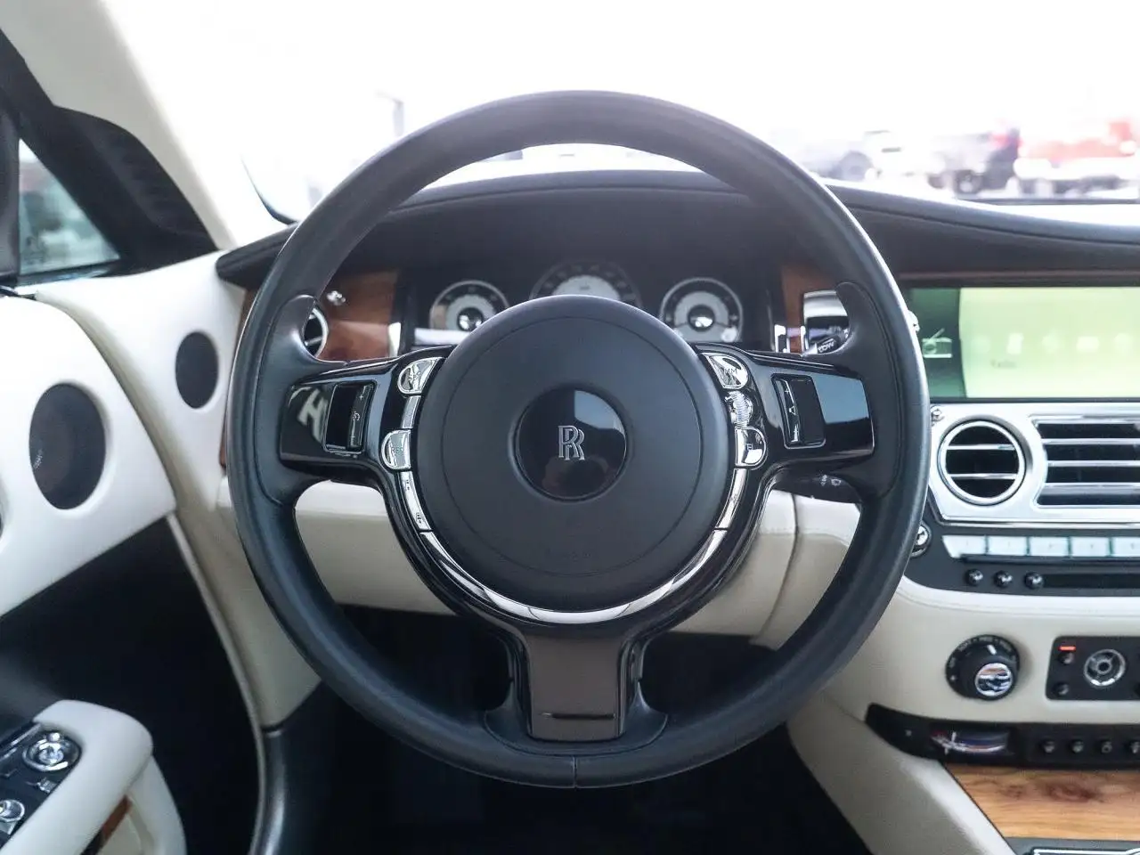 Rolls-Royce Wraith снимка Rolls-Royce Wraith